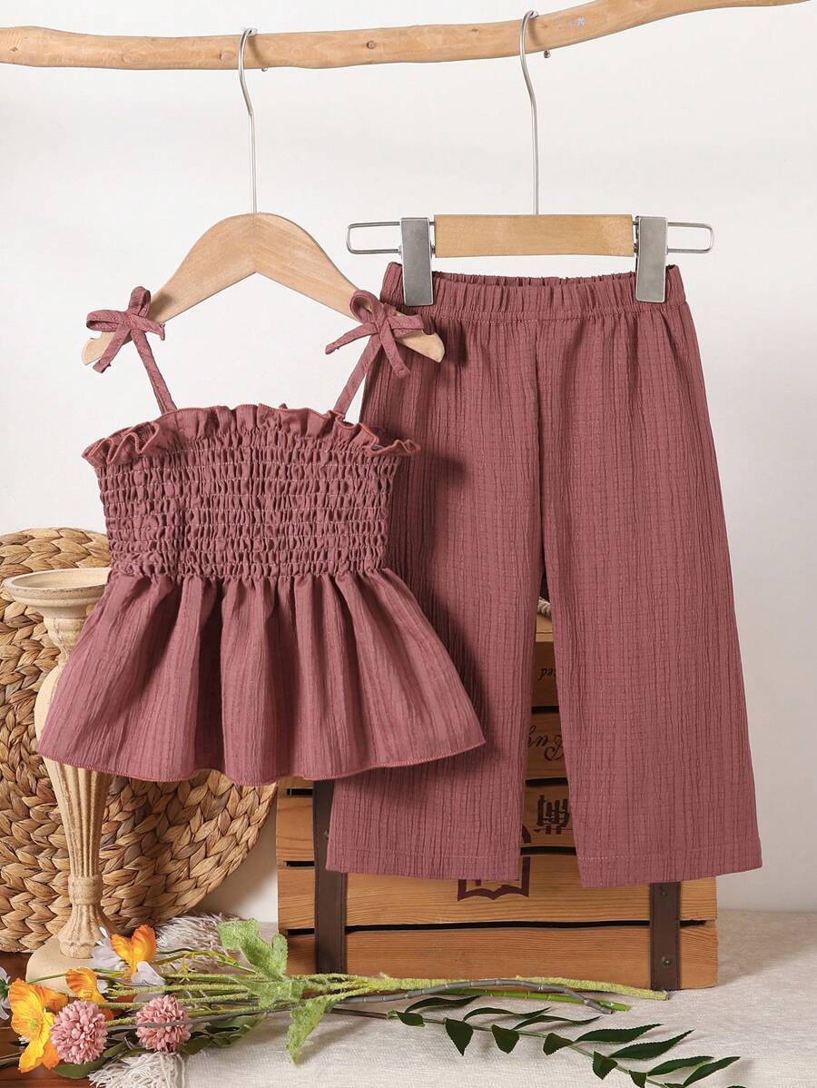 SHEIN Vintaside Kids Toddler Girls' Woven Camisole Top And Shorts Outfit