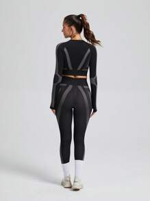 Easithlete 欧美风格运动瑜伽套装，高腰瑜伽裤和健身夹克，2件套 - 黑色 - 查看 5