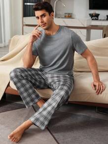 Herren 2 Stücke Set: einfarbiger Kurzarm-Rundhals-Top und karierte Hose als Schlafanzug für Zuhause