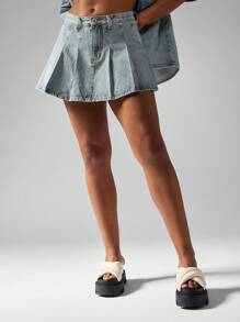 MISSGUIDED Pleated Tennis Style Mini Skirt Y2K Fashion Casual A-Line Flared Schoolgirl Denim Skater Skirt Spring Summer Preppy Streetwear - Light Wash - View 1