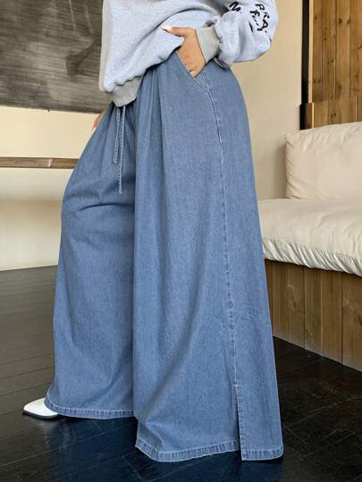 Dazy Plus Pantalones palazzo de mezclilla de cintura elástica ancha y extra holgados con atar a la cintura, color azul lavado sólido