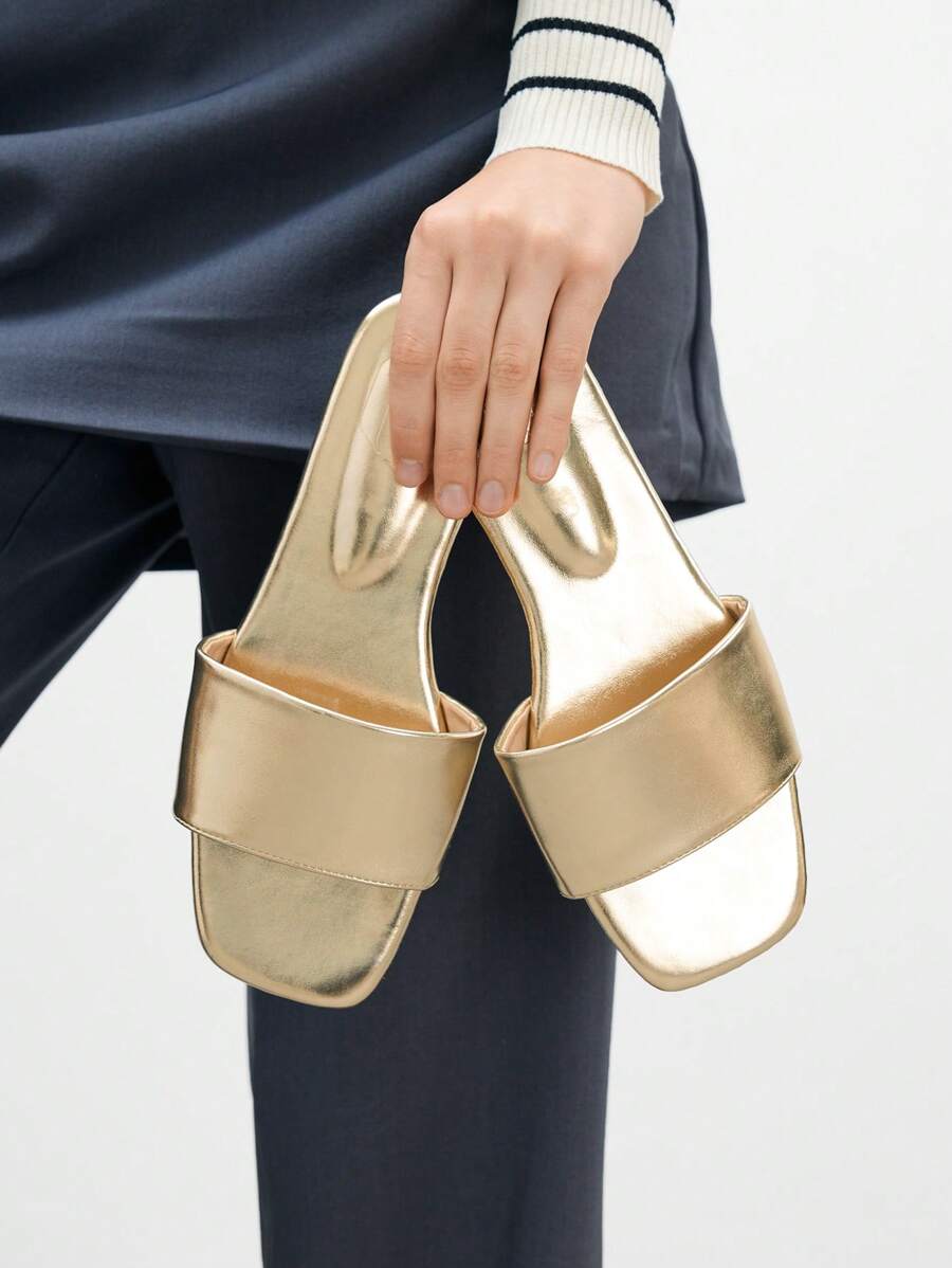 CUCCOO BIZCHIC Women's Casual Flat Sandals, Summer - Gold - View 1