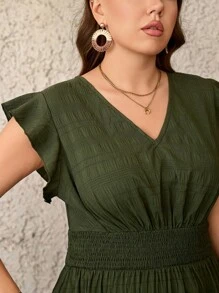 SHEIN LUNE 加大码女式纹理面料飘逸下摆长裙，夏季毕业礼服，7 月 4 日白色毕业典礼 - 綠色 - 查看 2