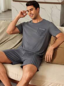 Manfinity Underwear&Sleepwear Basics Set de pijama para hombre con 2 piezas: top de manga corta cuello redondo con estampado de rayas y pantalones cortos