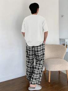 DAZY 夏季字母印花T恤和格子裤男士家居服套装睡衣 - 白色 - 查看 2