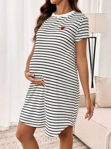 SHEIN 孕妇装、内衣和睡衣、睡衣套装、女士内衣、睡衣、睡裙、家居服、睡袍、睡袍、睡衣 - 黑與白 - 查看 7