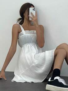 DAZY Váy mini chữ A không tay có eo nhún cho nữ - trắng - Xem 3