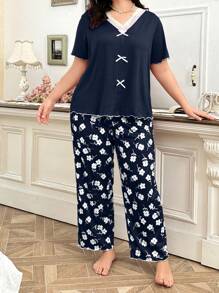 CottageSlumber Słodki koronkowy patchwork z dekoltem w serek i kwiatowym nadrukiem, supermiękki i przyjazny dla skóry, mleczny jedwab, plus rozmiar, swobodny, wygodny zestaw z krótkim rękawem i spodniami, obfity kwiatowy przepych, stroje