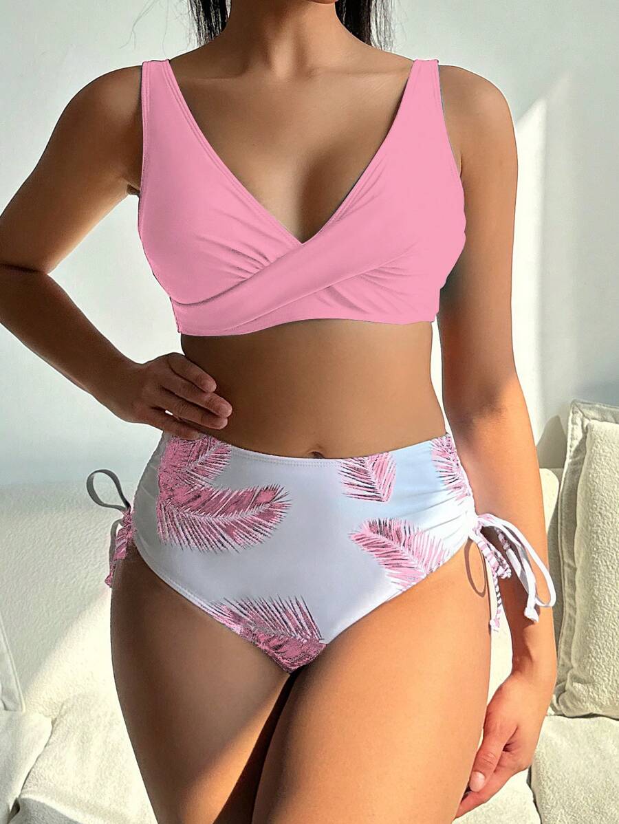 SHEIN Swim Vacation Beach Solid Color Top + Plant Printed Triangle Bikini Swimsuit Set (Printed Pattern Is Random) - Pink - View 1