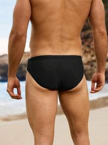 Manfinity Swimmode Men's Summer Beach Vacation Contrast Color Drawstring Waist Triangle Swim Trunks,Hawaiian