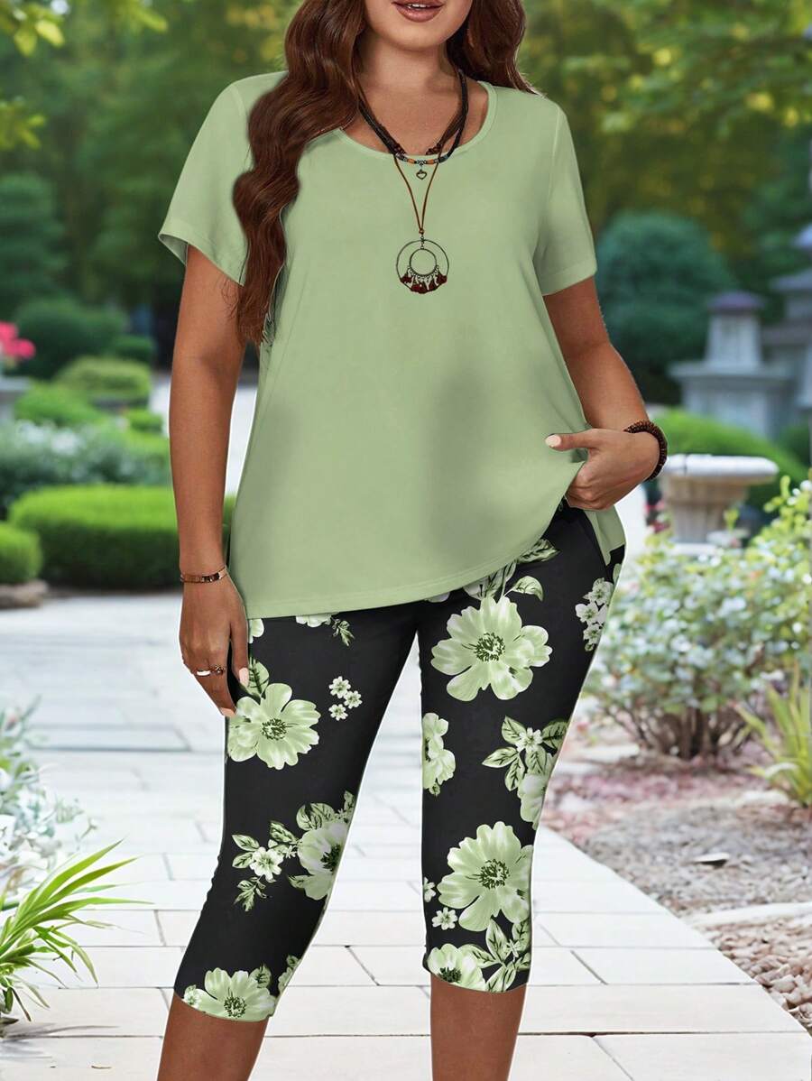 EMERY ROSE 2 件套女士加大码绿色圆领短袖花卉印花 T 恤和 3/4 裤，夏季 - 綠色 - 查看 1