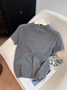 SHEIN Camiseta de mujer de manga corta con bordado delantero de color gris y colorido