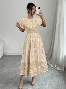 Elenzga 女式 2025 新款修身款金箔花卉印花泡泡袖中长连衣裙 - 杏色 - 查看 7