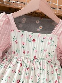 SHEIN Vestido de niña con mangas abullonadas, decoración de lazo, bloque de color y estampado floral ditsy - Estilo campestre encantador, apropiado para uso diario y de vacaciones