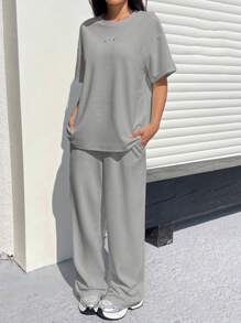 SHEIN EZwear 灰色纹理休闲宽松T恤和裤子两件套女士套装 - 灰色 - 查看 4