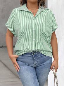 Flirla 大码夏季休闲条纹纽扣前蝙蝠袖衬衫