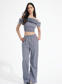 Aveloria GENKIRA Set de 2 piezas de blusa elegante con hombros descubiertos y volantes a cuadros y rayas, con lazo en la cintura y pantalones de pierna ancha, conjunto a juego de ocio y vacaciones con estilo - Blanco y Negro - Ver 4