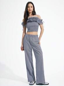 Aveloria GENKIRA Set de 2 piezas de blusa elegante con hombros descubiertos y volantes a cuadros y rayas, con lazo en la cintura y pantalones de pierna ancha, conjunto a juego de ocio y vacaciones con estilo - Blanco y Negro - Ver 3