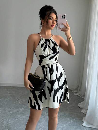 Elenzga Elegant ärmlös klänning med strumpeband och tryck i svart och vitt för kvinnor