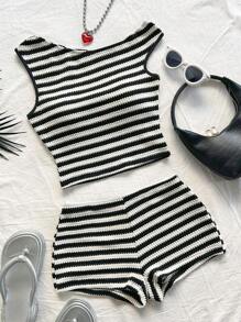 Soleia Conjunto de 2 piezas para mujer de vacaciones - Parte superior de punto asimétrica de cuello a rayas rojas y blancas y shorts ajustados de talle ultrabajo, adecuado para fiesta, Navidad, San Valentín, cita, playa, crucero, carnaval, Pascua, Año Nuevo Chino