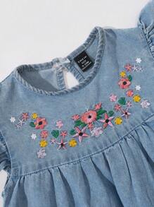 Baby Girl Ditsy Floral Embroidered Details Cap Sleeve Loose Denim Dress With High Ruffle Hem, Spring Countryside Style - Light Wash - View 5