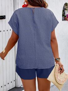 SHEIN Clasi Plus Size Plaid Top & Solid Color Short Sleeve Round Neck T-Shirt & Shorts Set - Navy Blue - View 2