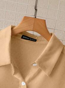 SHEIN Clasi 女士缎面金属扣腰带衬衫，适合派对/办公室/圣诞节穿着