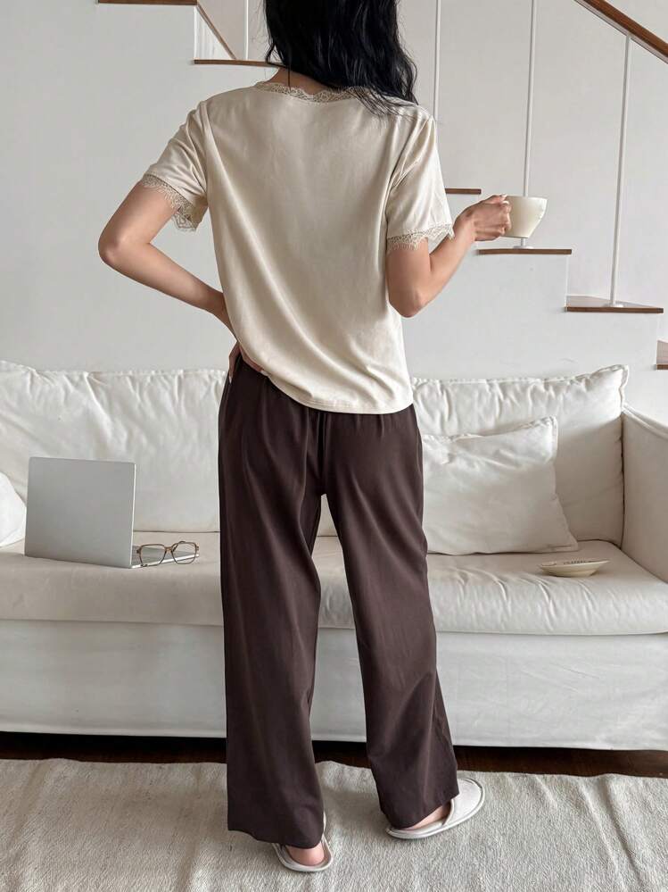 DAZY 2pcs/Set Women's Lace Patchwork V-Neck Contrast Color Pajama Set - Apricot - View 2