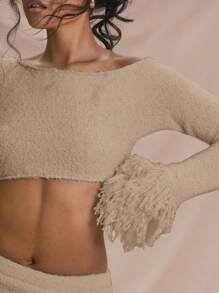 MUSERA 长袖针织短款上衣，袖口毛边细节，适合夏季度假、可爱优雅的海滩装扮，也适合伊比沙岛音乐节、海滩、西部风情之夜、秋季、冬季约会之夜等场合，蓬松柔软，时尚百搭。