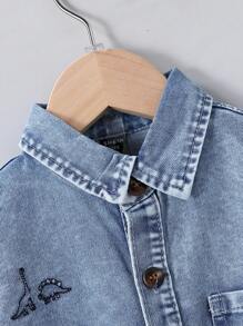 SHEIN Conjunto de chaqueta vaquera de manga corta y pantalones cortos para niños pequeños, de moda para el verano