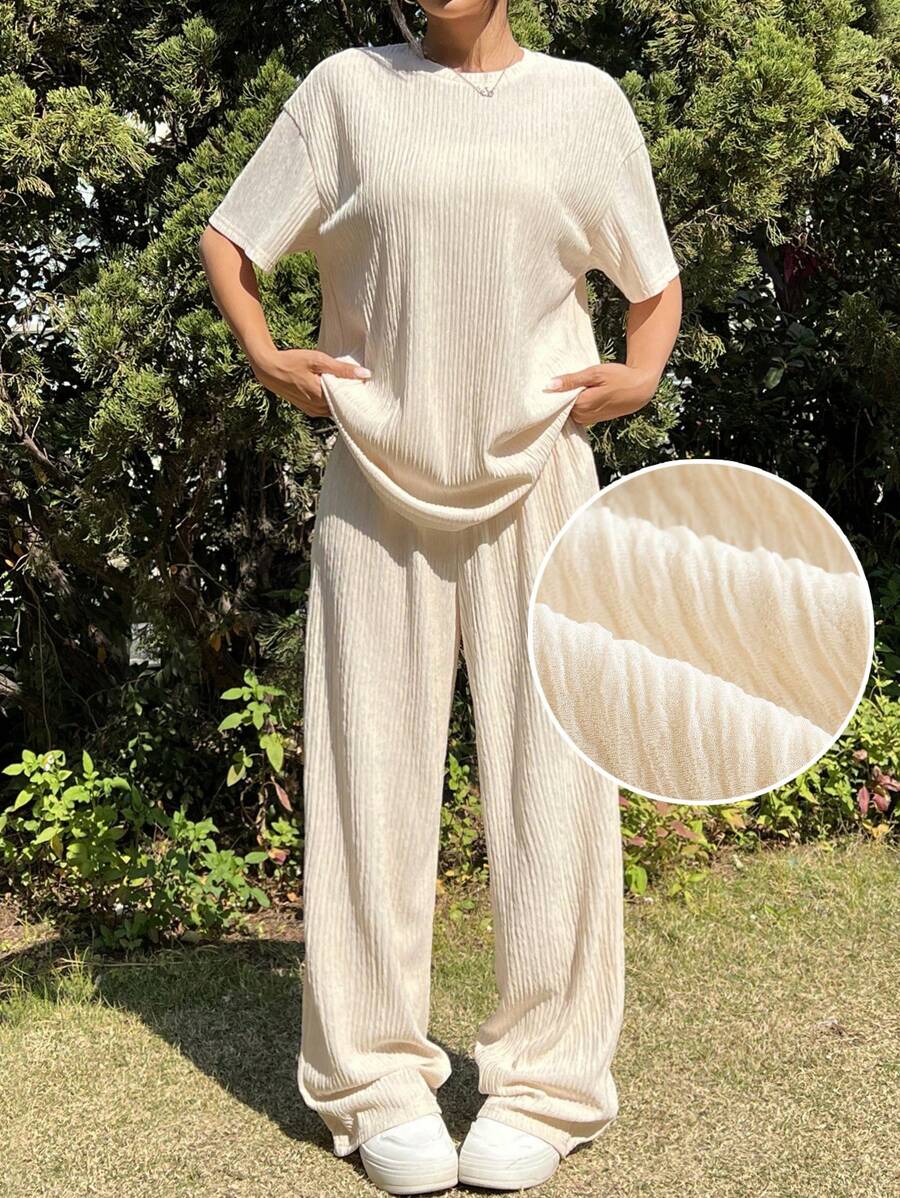 SHEIN EZwear 2pcs/Set Plus Size Women's Casual Loose Fitting Round Neck Short Sleeve Top And Pants,Spring Summer Clothes - Apricot - View 1