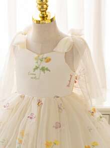 SHEIN Glamorique Kids Mother's Day Mother's Day Gift Mommy And Me Outfits Wedding Wedding Guest Pageboy Birthday Party Wedding Festival Dress Dress Girls' Straps Apricot Mesh Bow Front Bow Embroidered Mesh Puff Skirt Stage Performance Host Attends Parties Or Special Shows Take Artistic Photos To Make It More Natural And Beautiful Four Seasons Regular Wear - Apricot - View 4