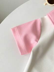 SHEIN 2pcs Infant/Toddler Unisex Casual Waffle Knit Colorblock Shirt And Shorts Set, 0-3 Years - Multicolor - View 3