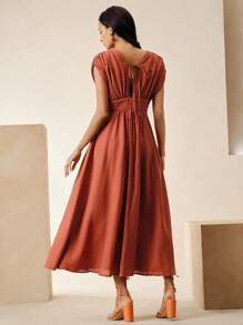 Anewsta 优雅腰部花卉装饰束腰度假海滩褶皱设计连衣裙，节日波西米亚风女士外出度假服装，春夏 - 紅木色 - 查看 2