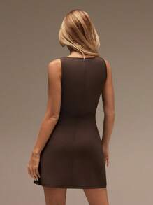 SHEIN Forever 21 春夏女性浪漫/舞会/正式/生日/ 90 年代连衣裙/商务休闲女士/优雅/西方连衣裙/外出/时尚/休闲/千禧连衣裙/俱乐部/办公室/鸡尾酒会/复古/紧身连衣裙/狂欢节/趣味/优雅/老钱/街头服饰/度假服饰/乡村音乐会服饰/工装裤/朴素/春假/单身女郎装/音乐会/坏人/基本款/毕业/无袖棕色 A 字迷你连衣裙