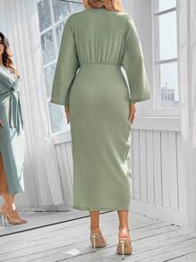 SHEIN Clasi Abito aderente mini donna taglie forti, di colore unito, con cintura in vita, maniche a pipistrello e spacco laterale