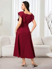 Modelyn Women's Elegant Burgundy Maxi Dress: Sleeveless Square Neck Woven Fabric Gown With Zipper Detail - Burgundy - View 3