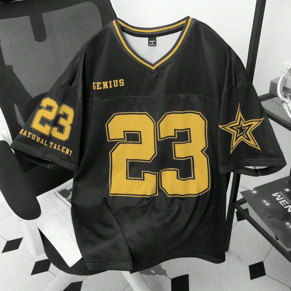 Camiseta casual de manga corta con estampado numérico deportivo para hombre