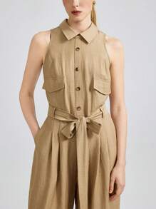 Ontre Damen minimalistische einfarbige Hemdkragen-Ärmellos-Jumpsuit mit Klaschentasche und Gürtel - Khaki - Übersicht 3