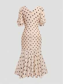 SHEIN Clasi Váy đuôi cá chấm bi đen tay 3/4 cỡ lớn cho nữ - Màu be - Xem 2