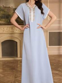 Al Najma 刺绣领花单肩袖立领优雅连衣裙，卡夫坦 - 藍色 - 查看 3