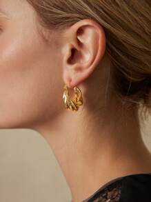 MOTF PREMIUM 18K GOLD PLATED VINTAGE FRENCH OX HORN HOOP EARRINGS