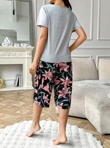 Floral Print Pocketed Short Sleeve & Capri Pants Set - Multicolor - View 2