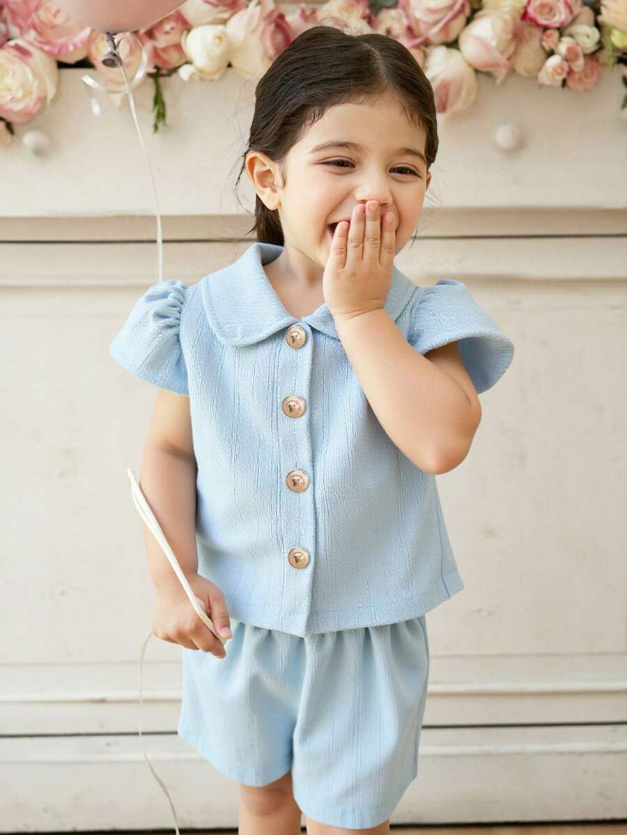 SHEIN 这款女宝宝夏季时尚优雅的浅米色泡泡袖翻领西装外套和短裤套装,轻盈透气的面料触感柔软舒适,是夏季的理想之选。泡泡袖设计增添了一丝俏皮感,整体造型优雅又不失可爱。无论是参加夏日派对还是逛街购物,都能让你成为今夏街头最耀眼的焦点。 - 藍色 - 查看 1