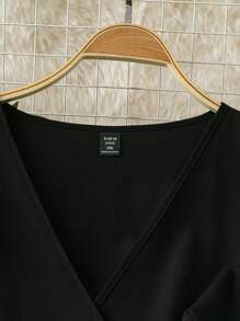 Rometta 精致优雅两件套加大码女式珍珠装饰短袖上衣和百褶裙 - 黑色 - 查看 4