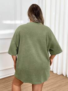 SHEIN CURVE+ Plus Size Vintage Distressed 3D Letter Graphic Loose T-Shirt, Curve Plus, Boho Vacation - Green - View 2