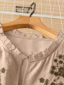 Linhara 大码女式休闲刺绣荷叶边亚麻质感衬衫 - 卡其色 - 查看 5