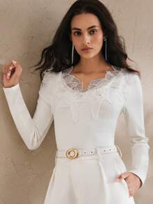 Anewsta Elegante maglietta romantica decorata con perle, pizzo e fiori 3D, adatta per grafiche autunnali/invernali, per donna