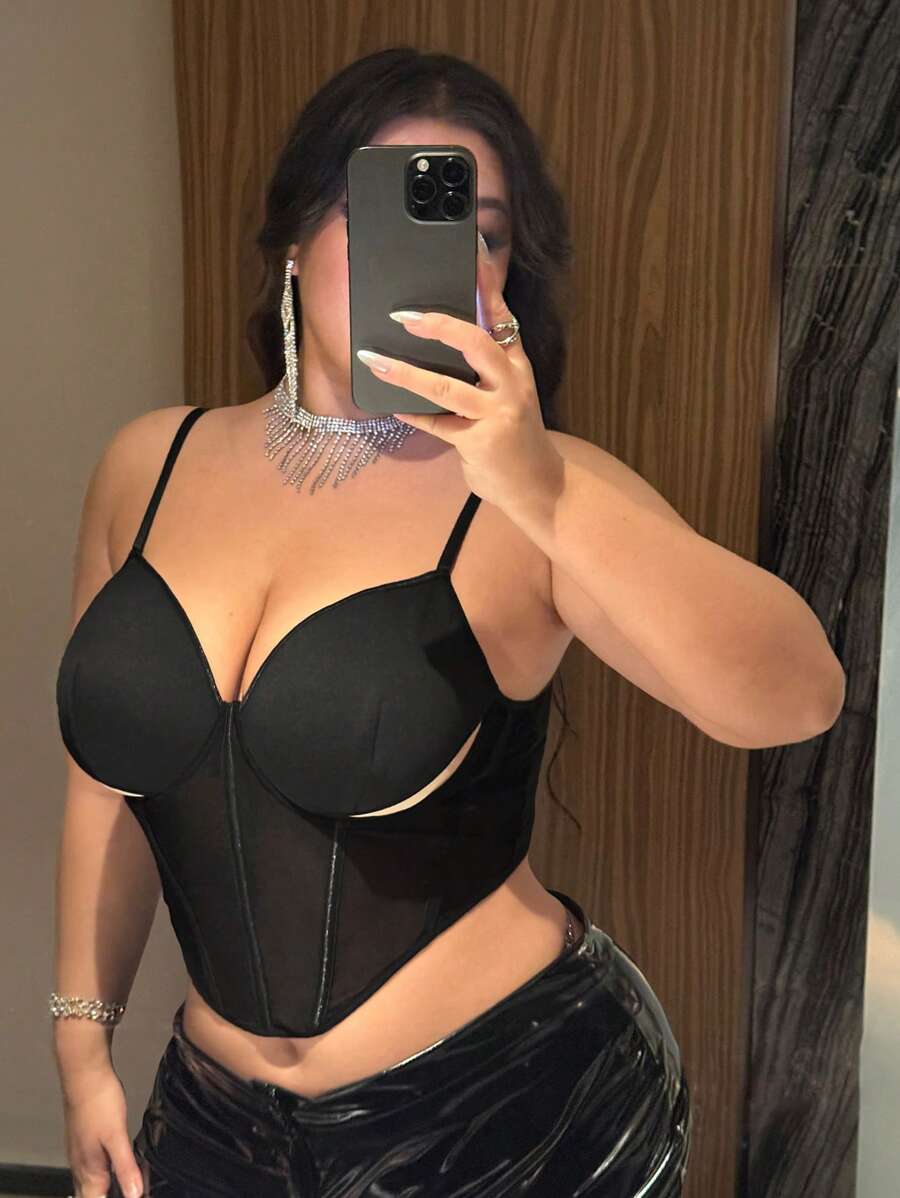 Flirla 大码女式性感网眼拼布镂空紧身胸衣短款上衣，适合休闲外出 - 黑色 - 查看 1