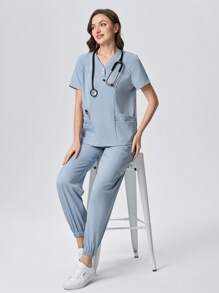 Scrubzie 2 件套抗皱 V 领短袖口袋上衣和抽绳裤女士手术服套装 - 淺藍色 - 查看 2